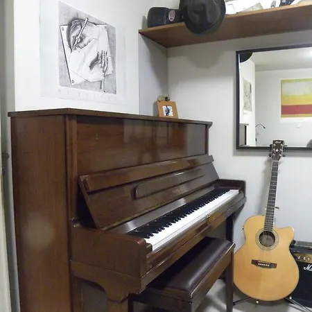 The Musician's Flat Апартаменты